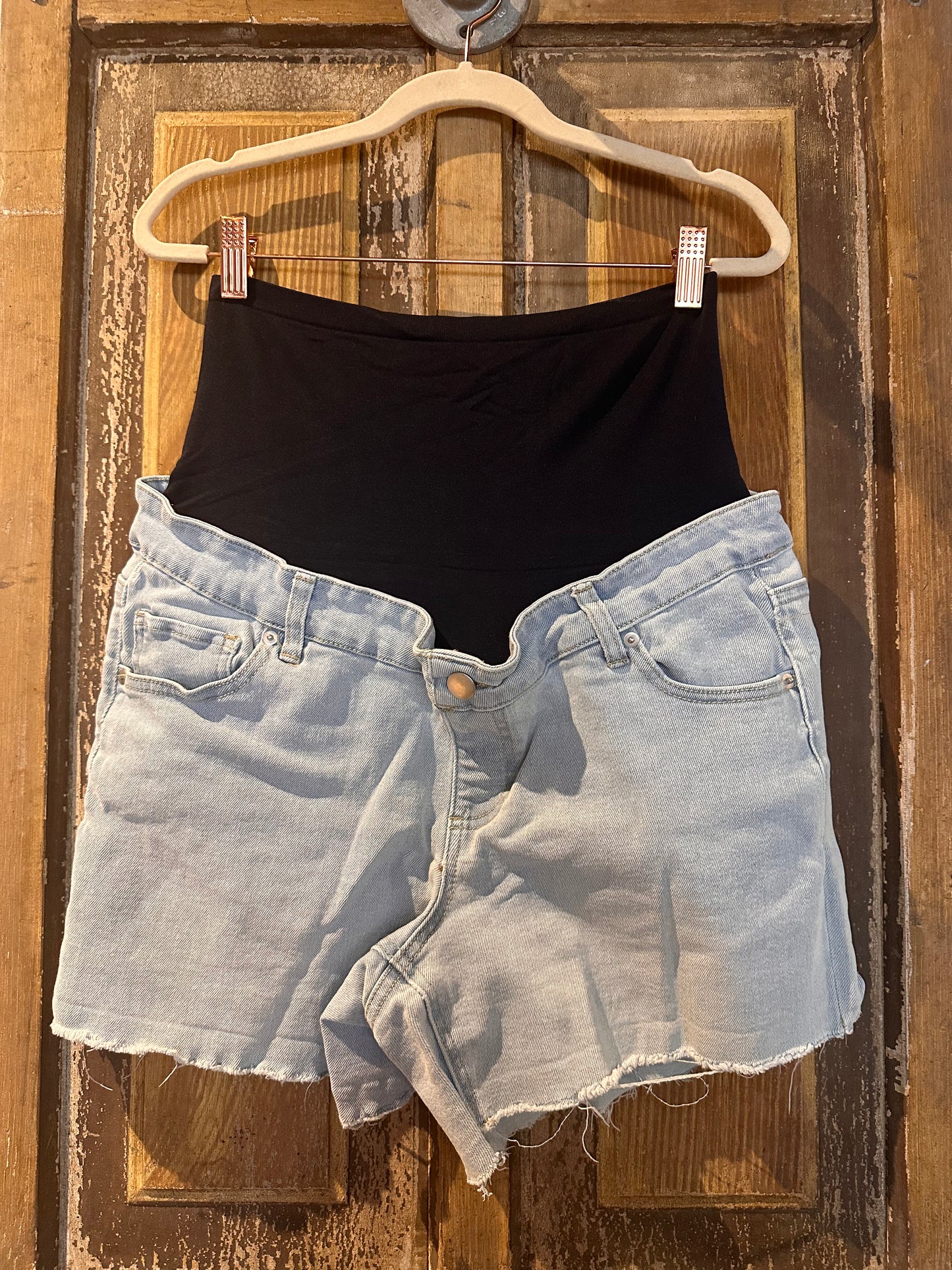 Time & Tru Light Wash Jean Shorts