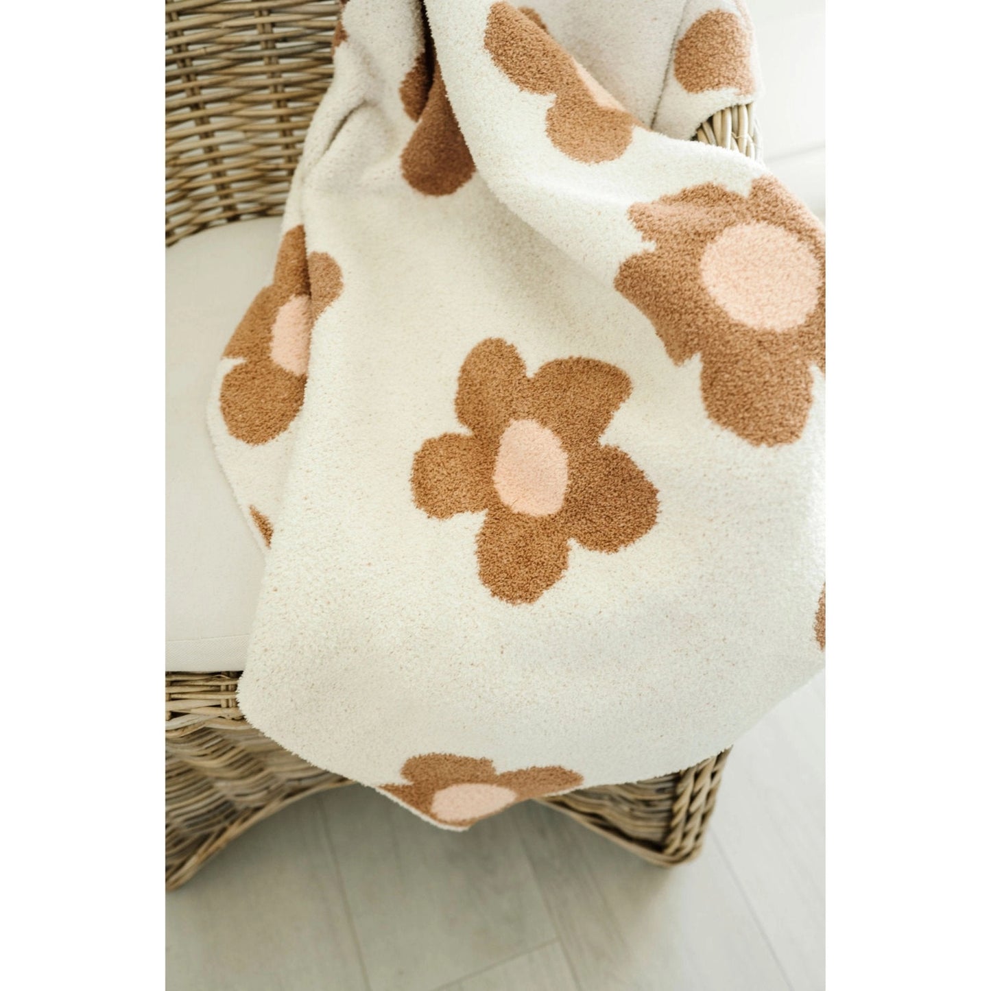 Daisy Plush Blanket
