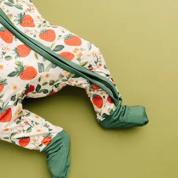 Vintage Strawberry Bamboo Sleeper