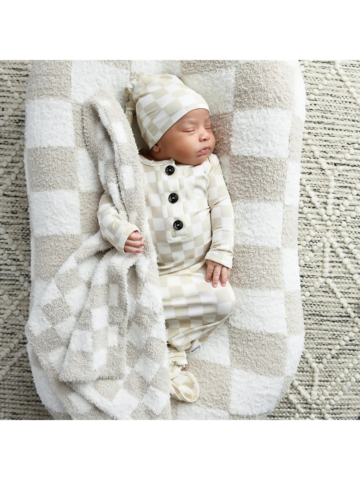 Oakley Newborn Gown