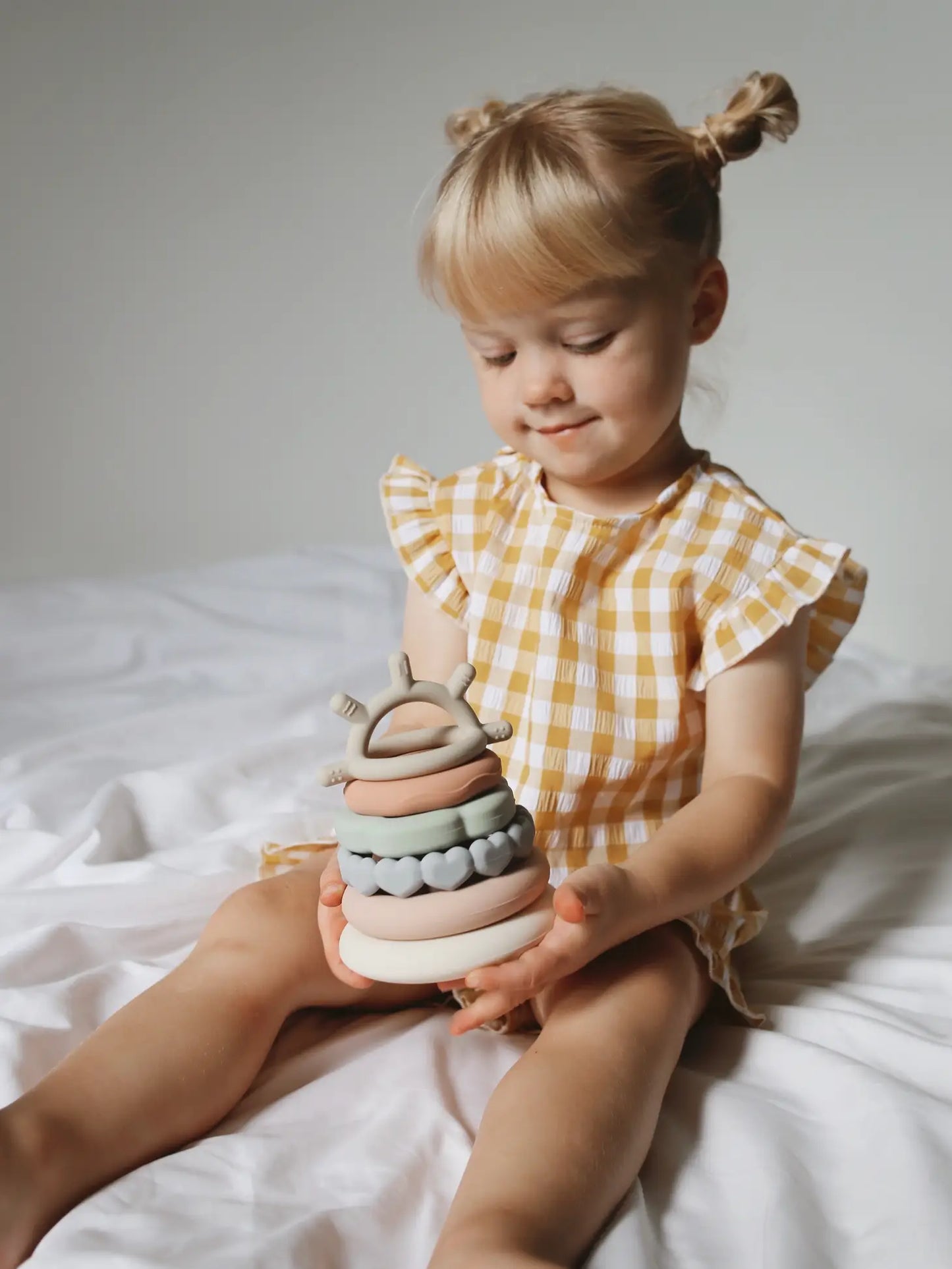 Marlowe & Co Stacking Teething Ring