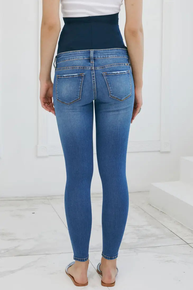 KanCan Bump it Up Distressed Skinny Jean