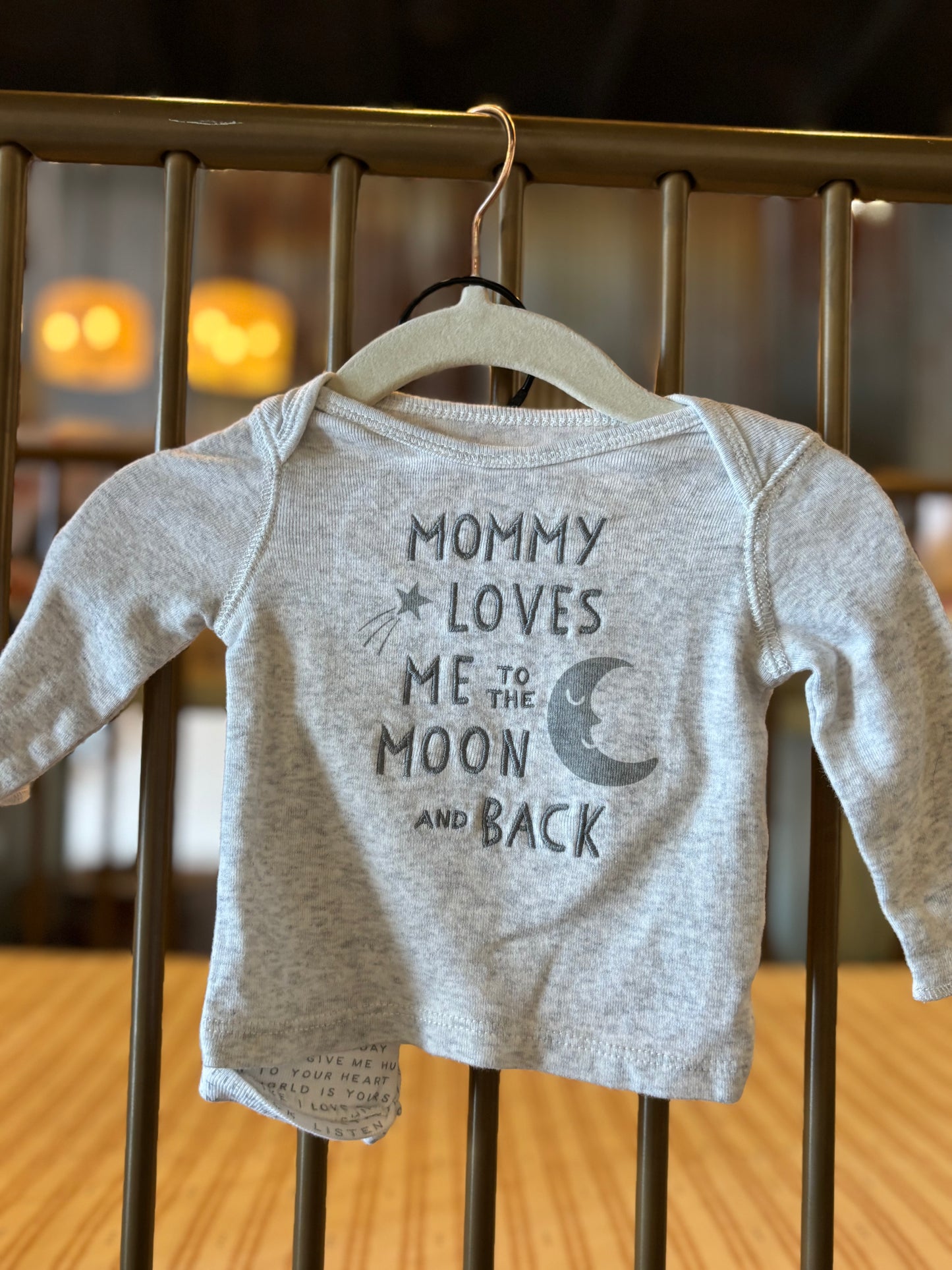 Carters "Mommy Loves Me To The Moon And Back" 2 Piece Set