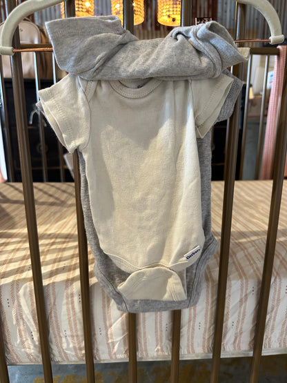 Child Of Mine "Mommy's Hero" 3-piece Onesies