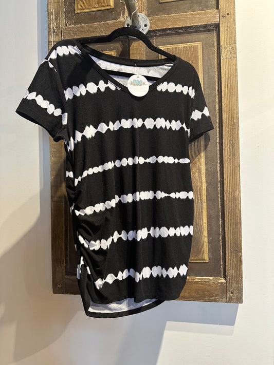 Time & Tru Black & White Maternity Shirt