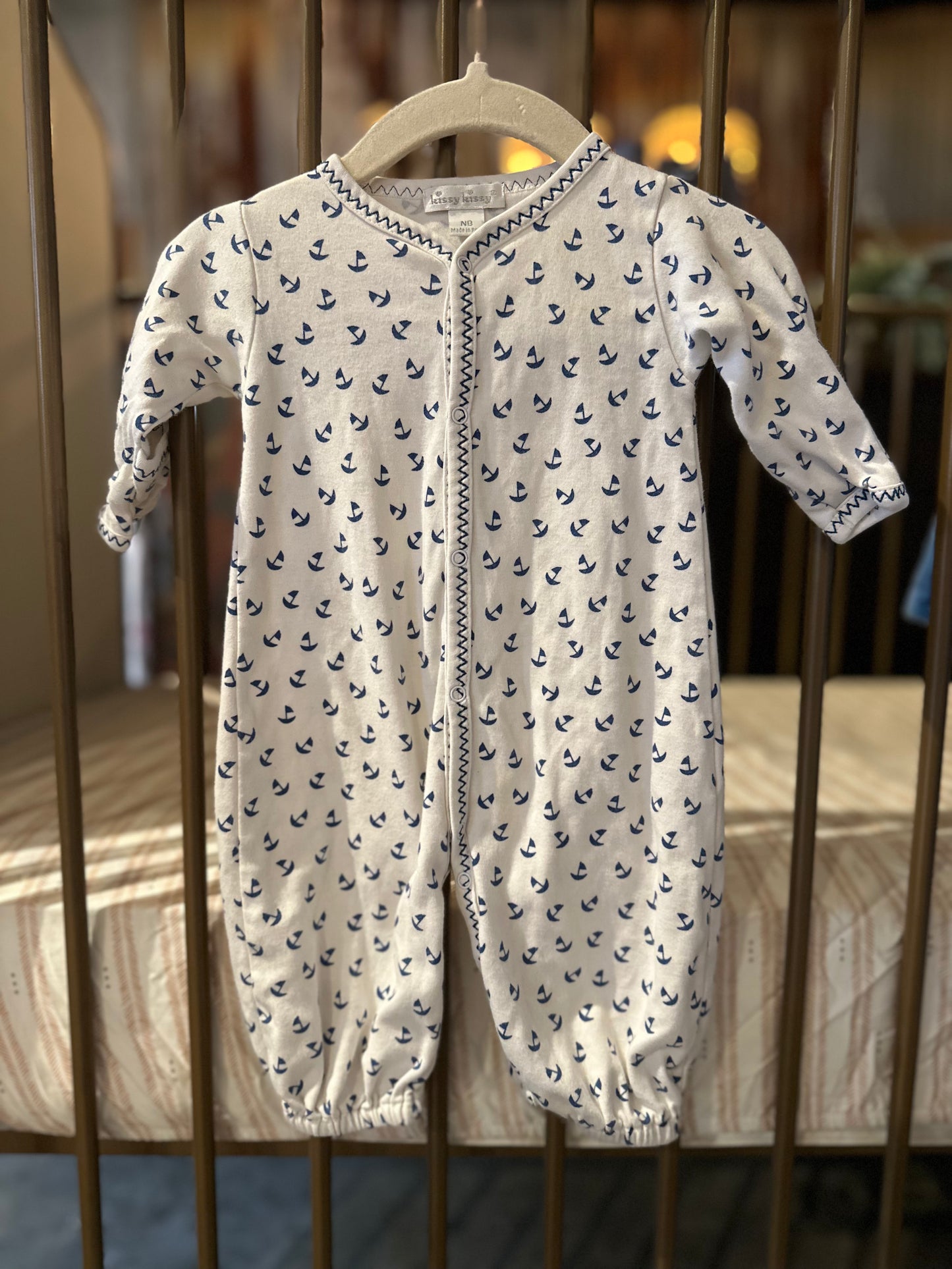 Kissy Kissy White With Blue Boats