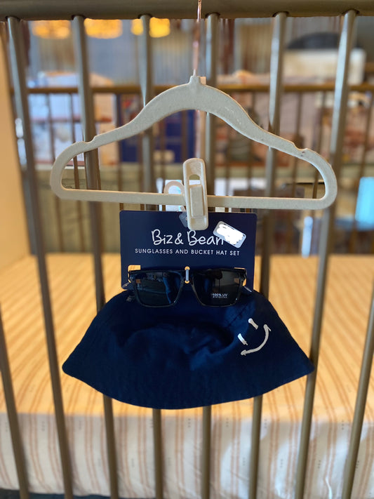 Biz & Bean Sunglass And Bucket Hat Set
