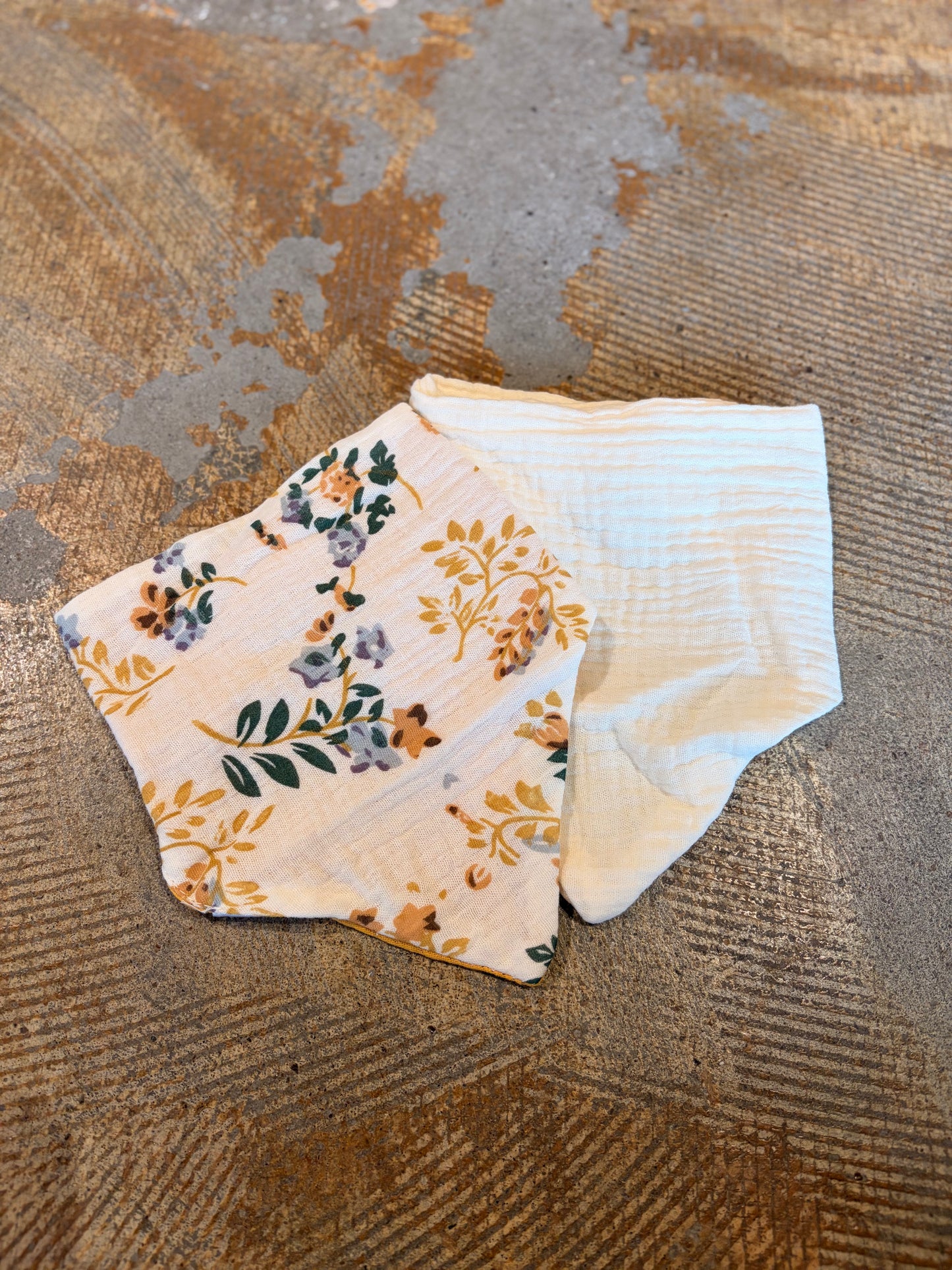 2-Pack Waterproof Baby Triangle Bib