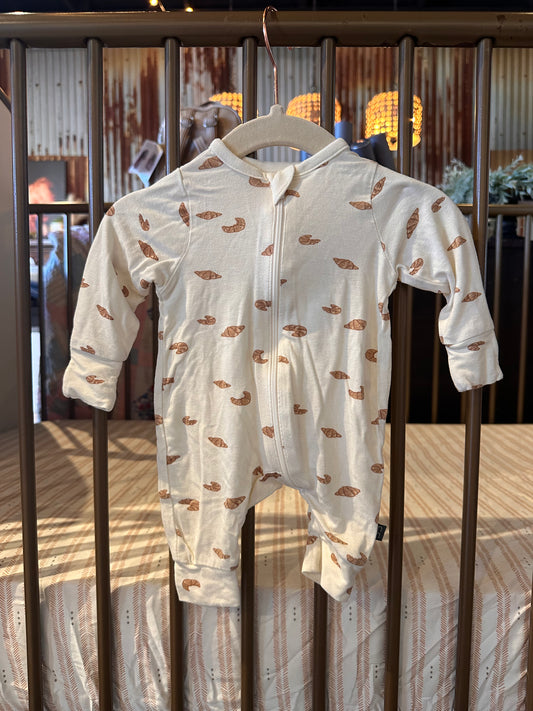 Modern Moments Croissant Sleeper