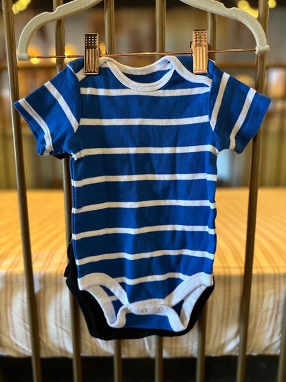 "My Great Aunt Loves Me" 2-piece Onesie Set
