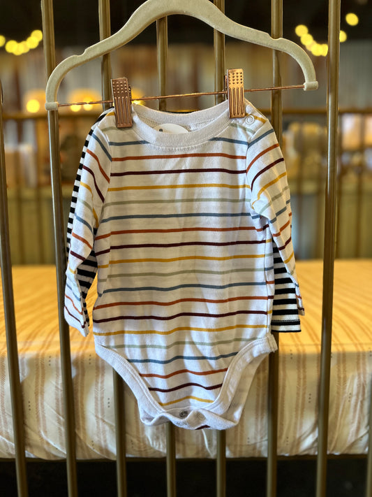 Old Navy X Garanimals B&W Multi color Onesies