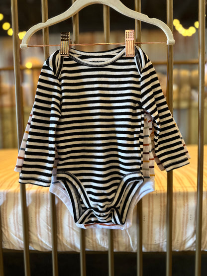 Old Navy X Garanimals B&W Multi color Onesies