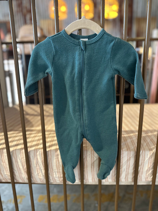 Ribbed Frosty Blue Sleeper