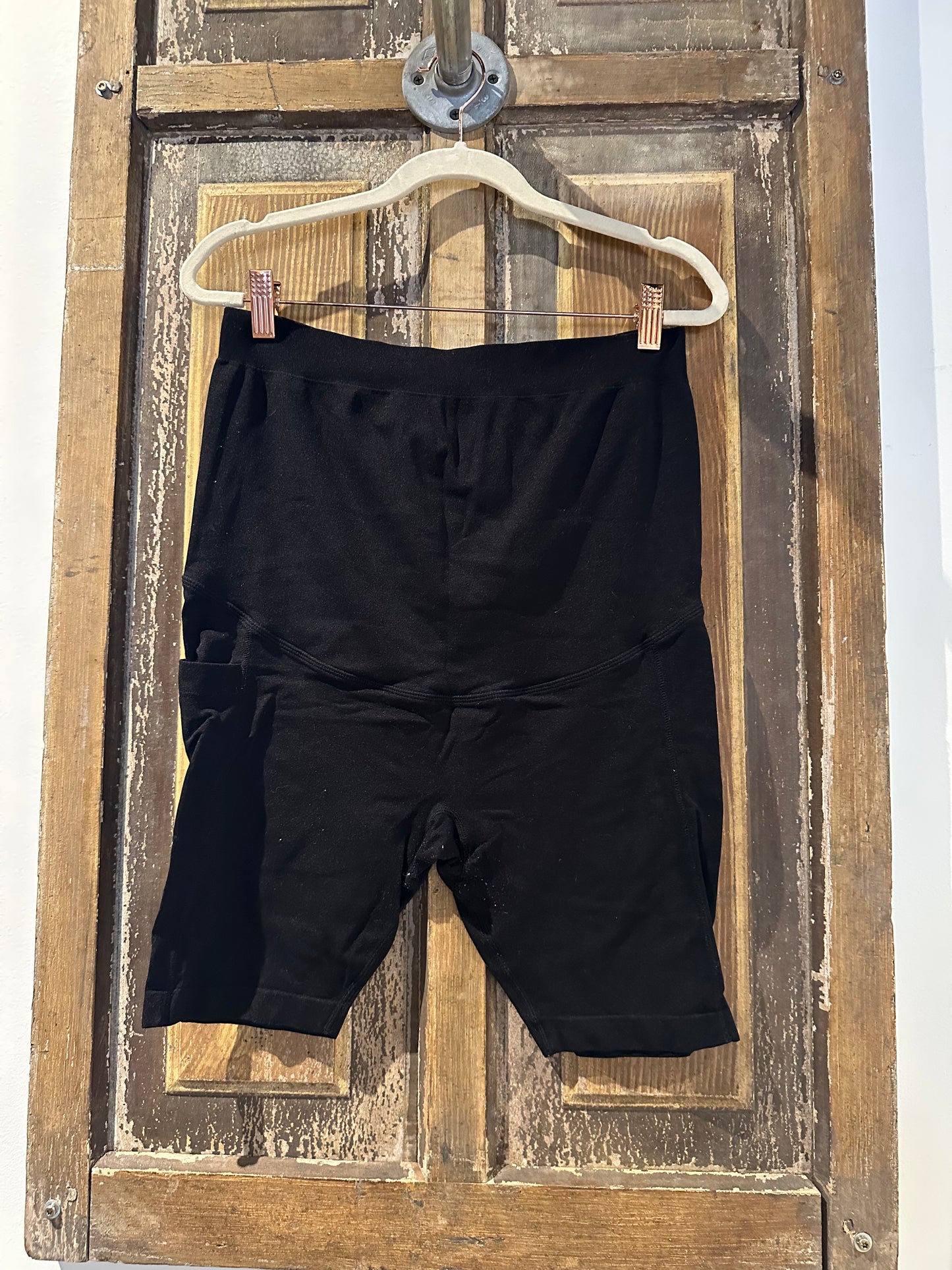 Time & Tru Black Maternity Shorts