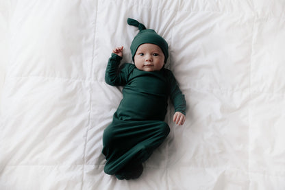 Forest Green Ribbed Knotted Gown & Hat