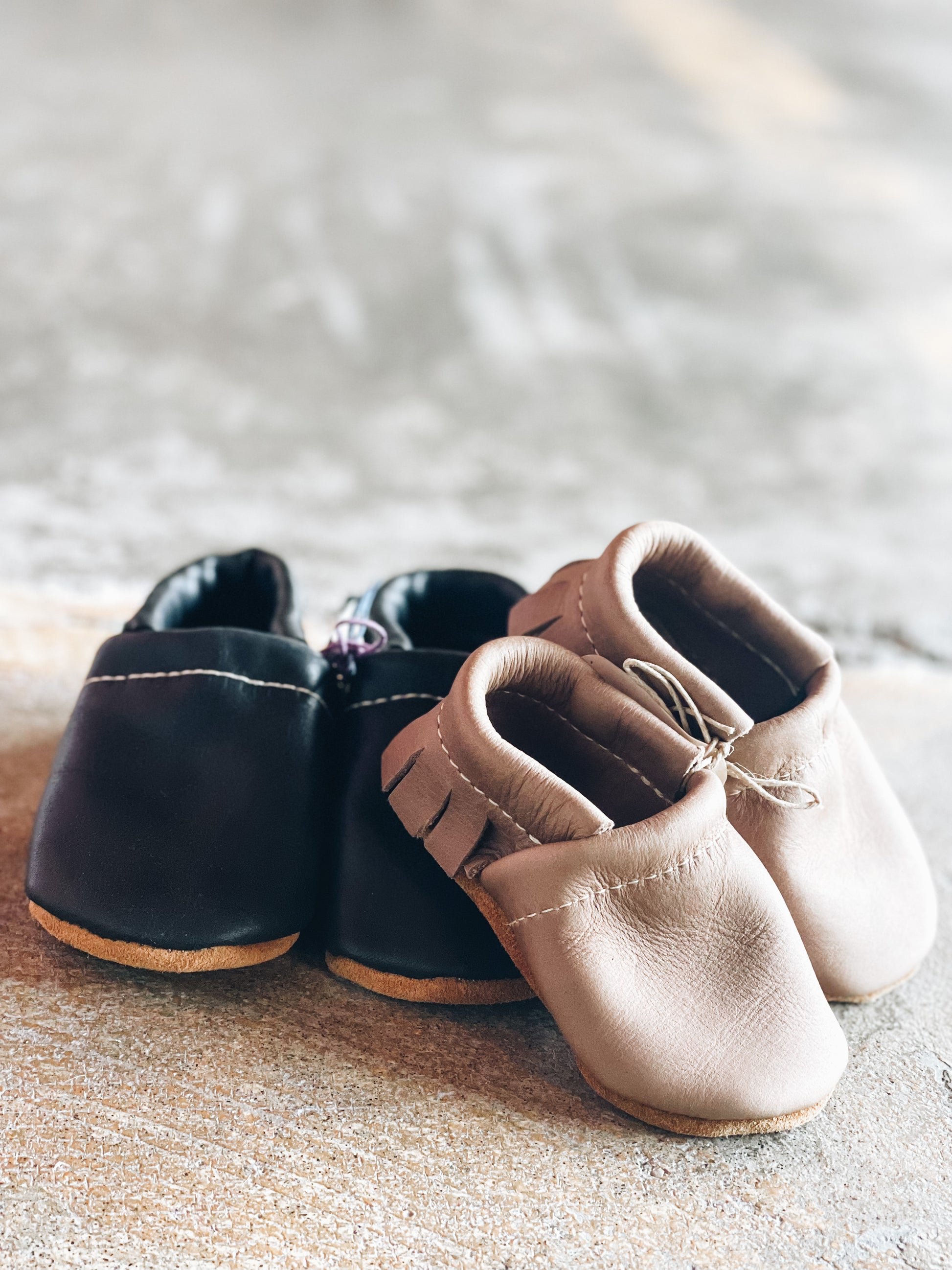 Starry Knight Lil Munchin' Moccasins – Hello Baby